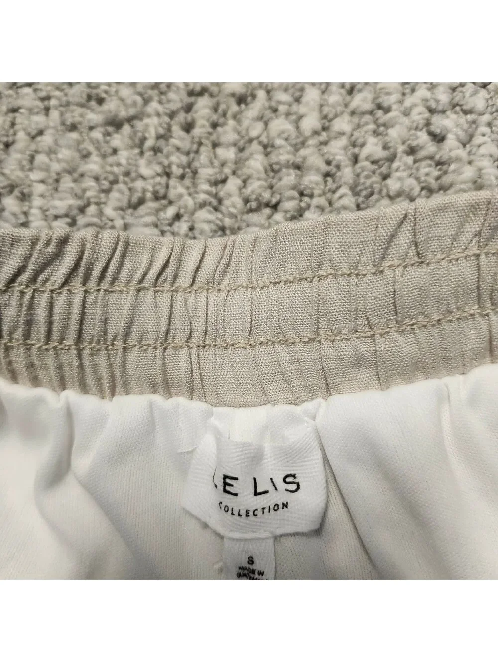 LE LIS COLLECTION Two-Tone Beige and White Shorts Size Small NWT